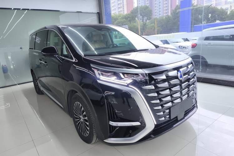 Used Denza D9 2024 DM-i 980 Four-Wheel Drive Flagship Model