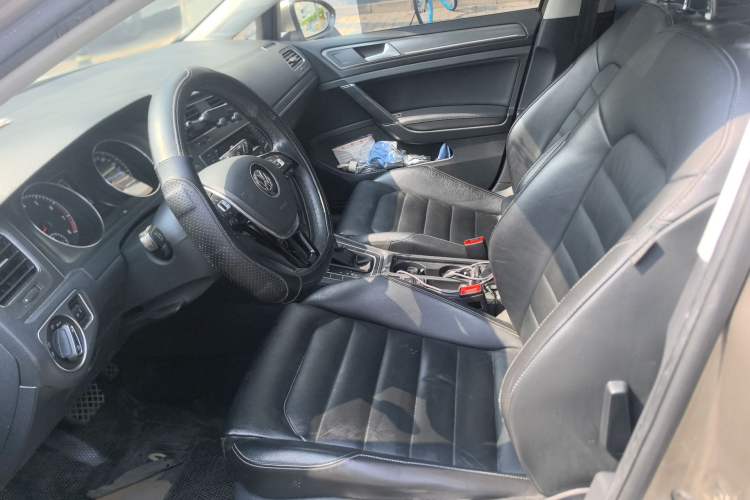 Used Volkswagen Golf 2014 1.4TSI Automatic Luxury Model