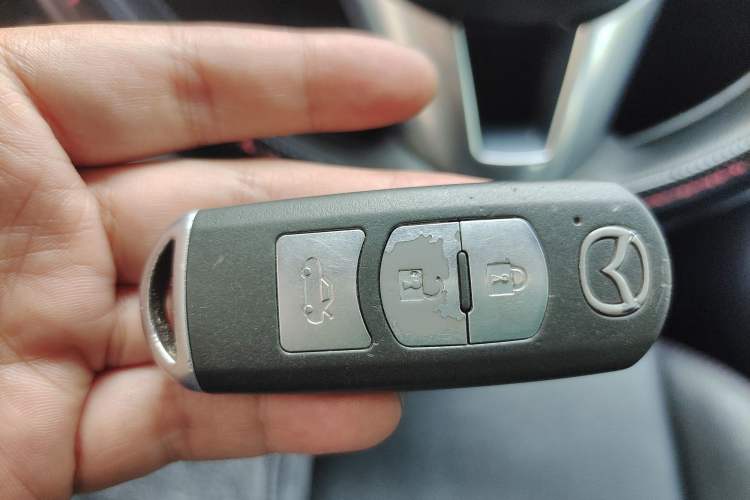 Used Mazda 3 Axela 2014 Sedan 1.5L Manual Comfort Model Vehicle Key