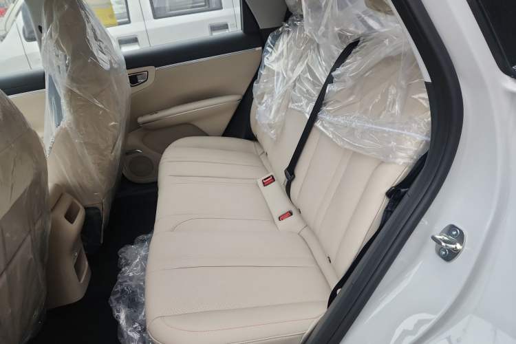 Used Wuling Bingo S 2025 Model 430km Deluxe Edition