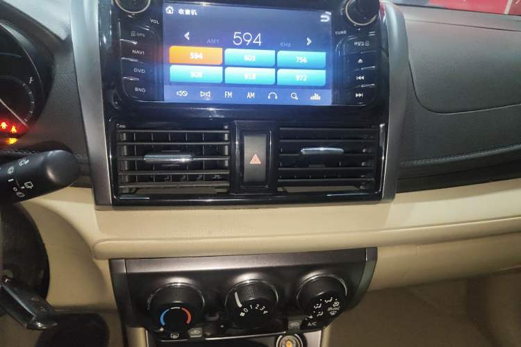 Used Toyota YARiS L Zhi Xuan 2015 1.5E Automatic Charm Edition