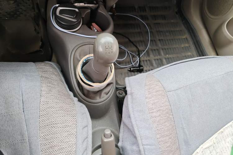 Used Nissan Sunny 2015 1.5XE Manual Comfort Edition Gear Lever