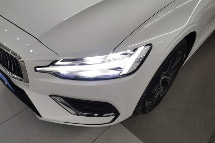 Used Volvo S60 2025 B4 Zhiyi Luxury Edition