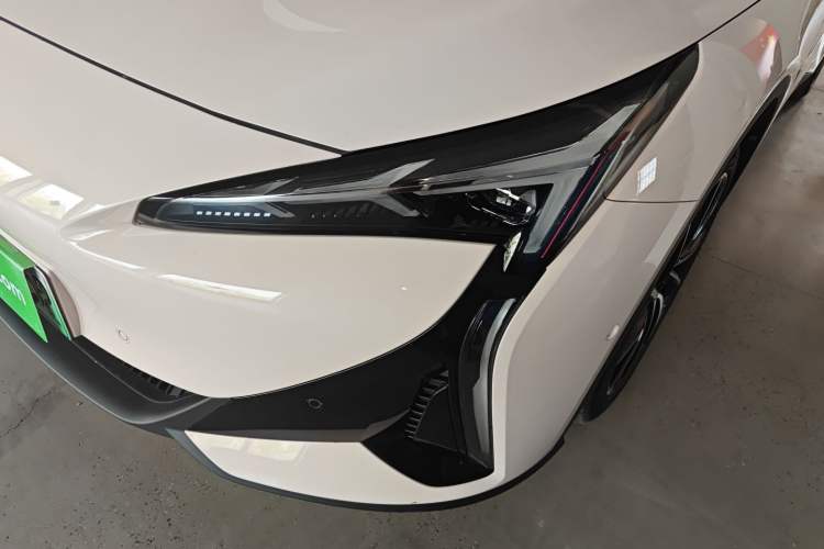 Used ARCFOX Alpha S5 2024 708MAX 200kW Left Front Headlight