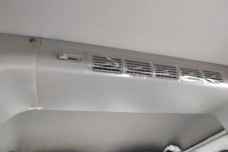 Used Wuling Zhiguang 2020 1.2L Practical Model China VI LSI