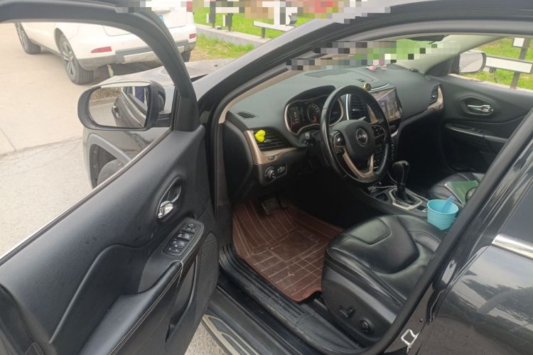 Used Jeep Cherokee 2016 2.4L Leading Edition