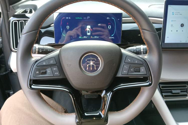 Used BYD Song Pro New Energy 2024 HONOR Edition DM-i 71KM Navigation Model