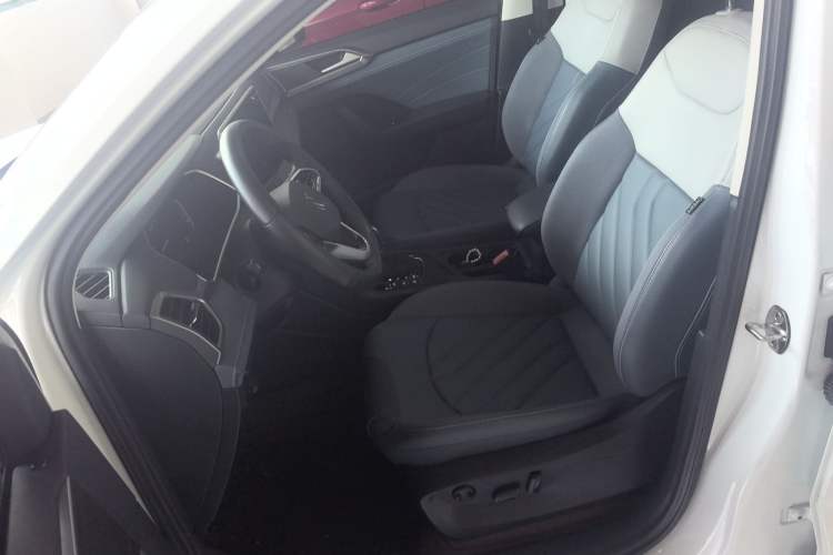 Used Volkswagen Tharu 2023 300TSI Two-Wheel-Drive Full Moon Edition Left Front Seat