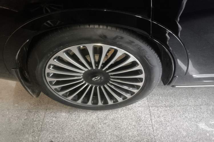 Used Hima AITO M9 2024 Range-Extended Max Edition 42 kWh 6-Seater Version Right Rear Wheel Hub