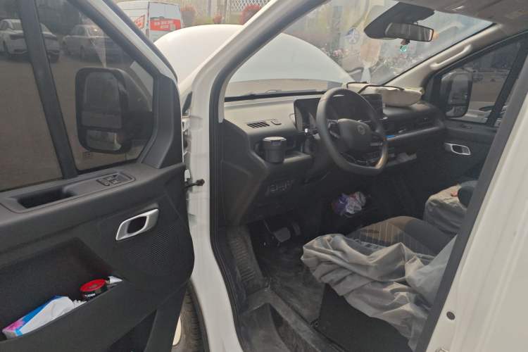 Used CHANGAN KAICHENG V919 2025 Model, Express Cabin, CATL 88 kWh, Long Wheelbase, High Roof, Smart Version, 6 Seats Driver Seat