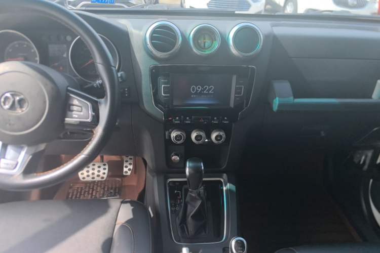 Used BAIC Off-Road BJ40 2016 40L 2.3T Automatic All-Wheel Drive Premium Edition
