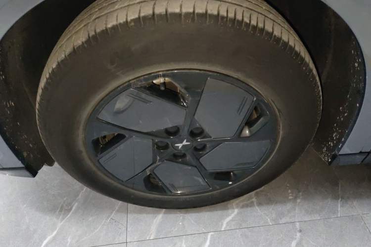 Used XPeng G6 2025 625 Long-Range Max Flagship Edition Left Front Wheel Hub