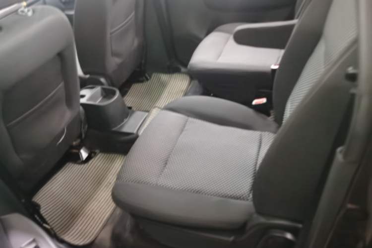 Used Dongfeng Fengon 330 2017 1.5L Manual Utility II DK15 Left Rear Seat