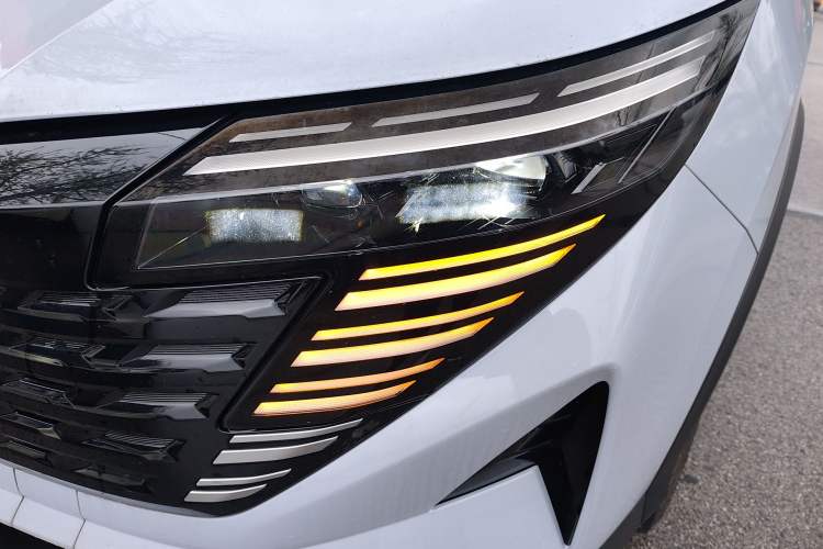 Used Nissan Qashqai 2025 Honor 2.0L CVT XV+ Leading Edition Left Front Headlight