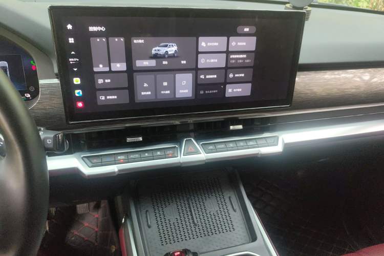 Used Tank 400 New Energy 2023 Hi4-T Super Edition Audio And AC Panel