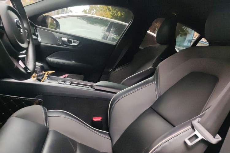 Used Volvo S60 2021 T4 Zhiyuan Sport Edition