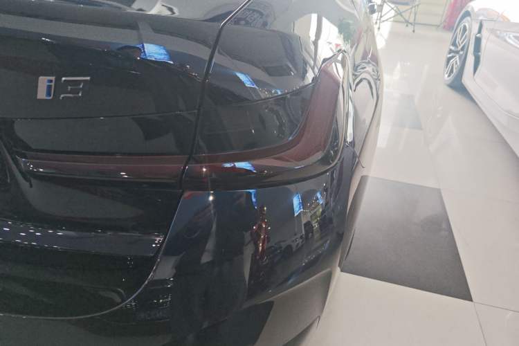 Used BMW i3 2026 Model, eDrive 35 L Right Rear Taillight