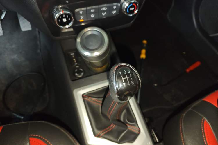 Used JAC Refine S2 2015 1.5L Manual Luxury Smart Model