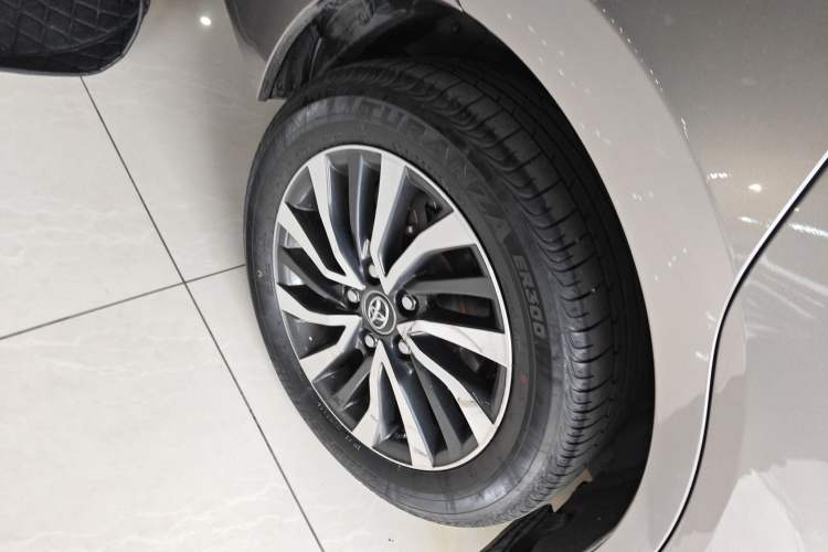 Used Toyota Corolla Hybrid E+ 2019 1.8L E-CVT Luxury Edition
