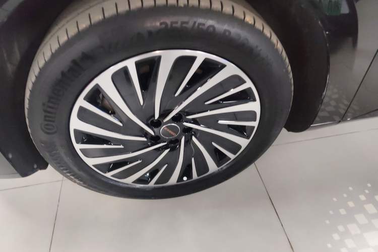 Used EXEED Star Era ET 2025 Extended-Range 240 Max All-Wheel Drive Urban Advanced Driver Assistance
