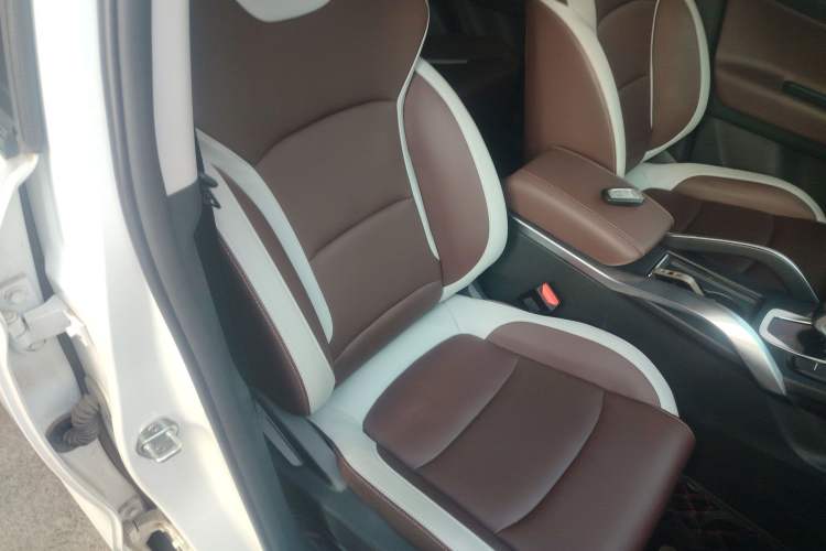 Used Geely Auto Emgrand X7 Sport 2022 1.8TD DCT Zhiya Trim Right Front Seat