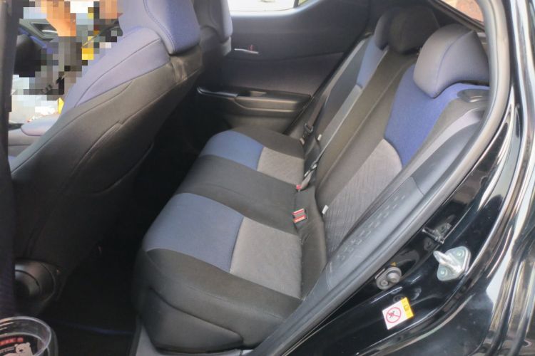 Used Toyota C-HR 2018 2.0L Leading with Sunroof China VI Standard
