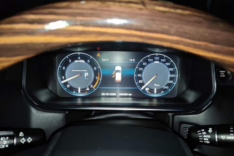 Used Land Rover Range 2013 5.0 SC V8 Vogue SE
