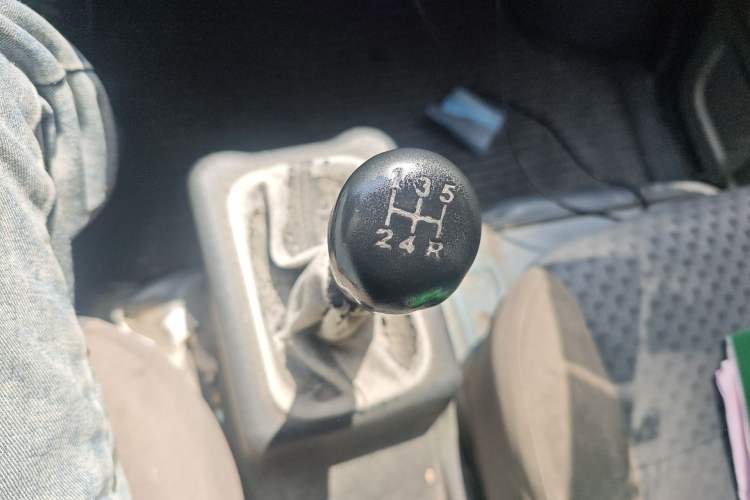 Used Wuling Zhiguang 2013 1.0L Base Version