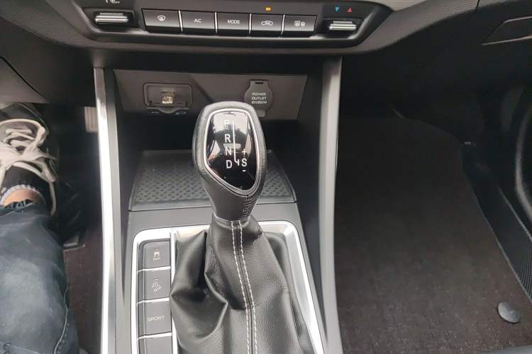 Used Geely Auto Vision X3 2020 1.5L CVT Luxury Model
