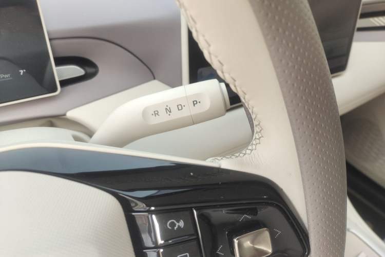 Used MG 4 EV 2026 Model 437 Composed Edition Gear Lever