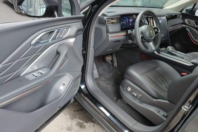 Used Hongqi HS7 PHEV 2024 2.0T PHEV Four-Wheel Drive Flagship Edition 6 Seats Driver Seat