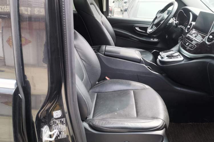 Used Mercedes-Benz V-Class 2017 V 260 Prestige Edition