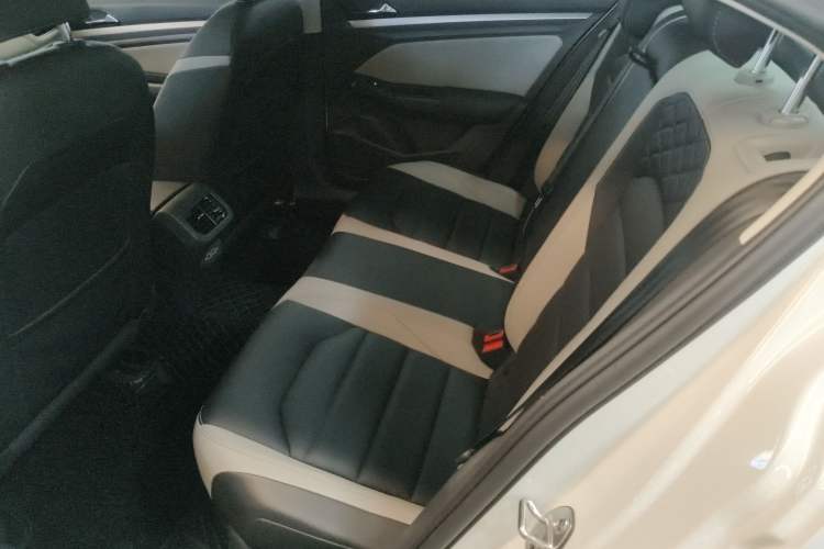 Used Volkswagen Bora 2023 300TSI DSG Prestige Edition