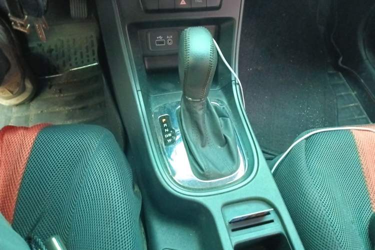 Used Roewe 360 2016 1.5L Automatic Smart Screen Version Gear Lever