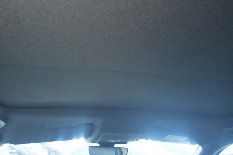 Used Land Rover Discovery Sport 2022 Revised Version 249 PS R-Dynamic S Performance Edition 5 Seats Headliner