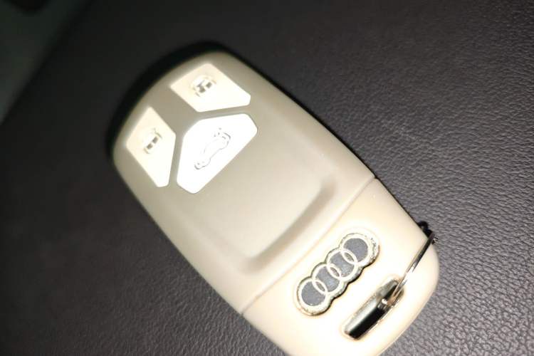 Used Audi Q5L 2022 40T Luxury Dynamic Model
