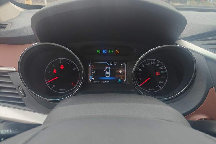 Used BYD G5 2014 1.5TID Automatic Luxury Version
