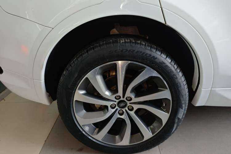 Used Land Rover Discovery Sport 2020 249 PS R-Dynamic Performance Edition