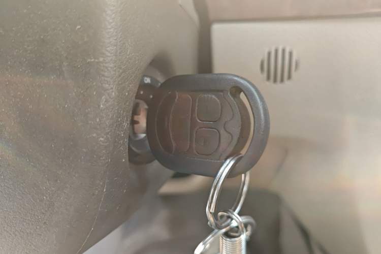 Used Buick Excelle 2005 1.8 Automatic Luxury Model Vehicle Key