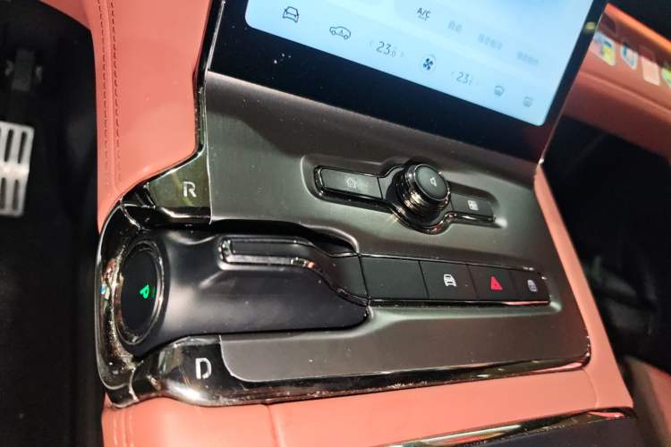 Used Nio EC6 2020 475 km Performance Version
