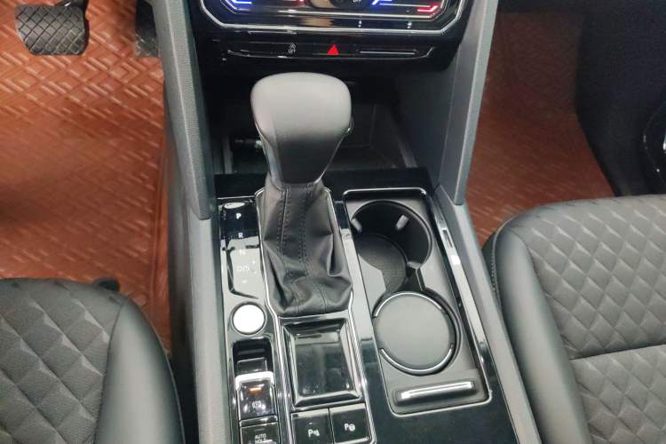 Used Volkswagen Teramont X 2020 Facelifted 330TSI Two-Wheel-Drive Luxury Edition
