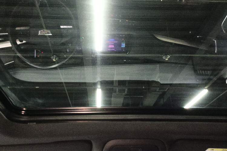 Used Cadillac XT4 2022 28T Two-Wheel-Drive Luxury Version Headliner