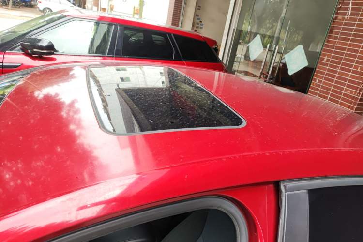 Used Chevrolet Cruze 2017 1.5L Automatic Pioneer Sunroof Edition
