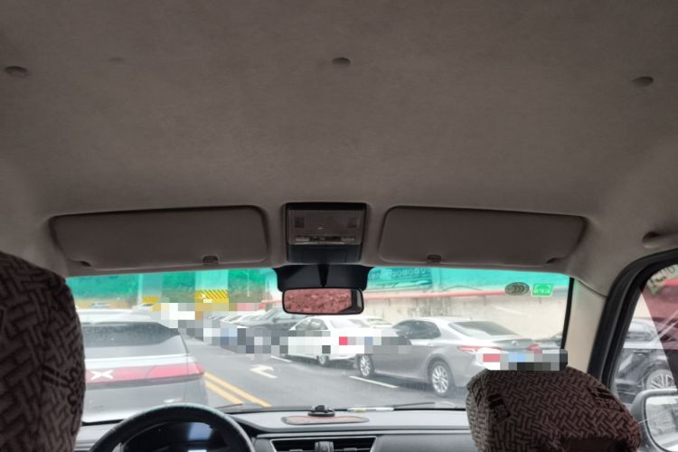 Used Jinbei Hiace X30 2018 1.3L Cargo Van Comfort Model DLCG12 Headliner