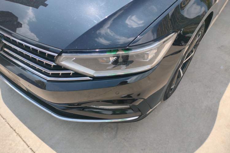 Used Volkswagen Magotan 2023 2 Million Units Limited Edition 330TSI DSG Leading Version Left Front Headlight