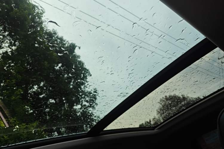 Used Roewe RX5 2023 PLUS 330TGI Automatic Trendsetting Smart Edition