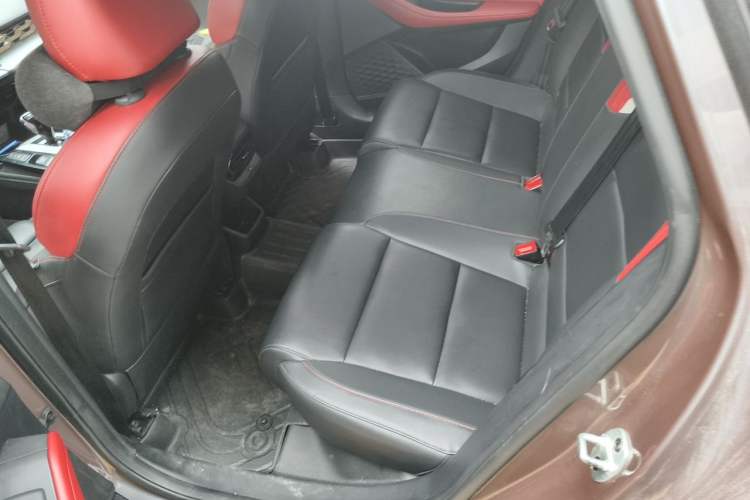 Used MG 5 2021 Revised 300TGI DCT Qingshè Luxurious Enjoyment Edition
