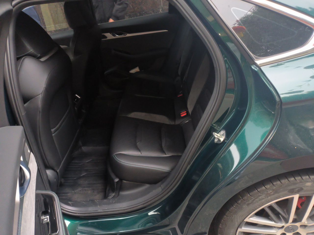 Geely Auto Preface 2023 2.0TD "Only This Verdant Green" Edition — снимка 17