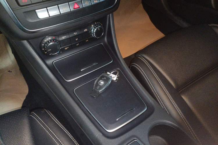 Used Mercedes-Benz GLA 2018 GLA 200 Fashion Model
