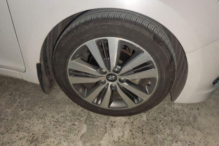 Used Hyundai Mistra 2014 1.8L Automatic Deluxe DLX Model